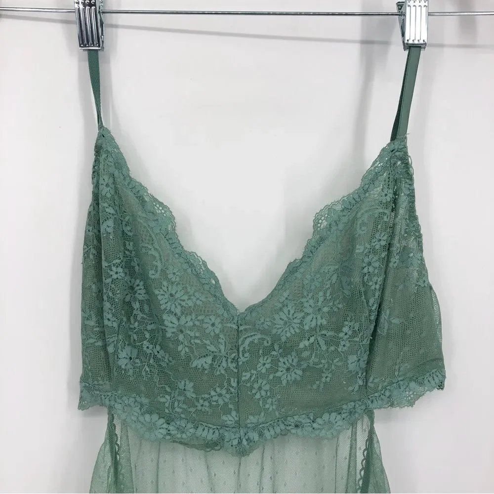 Victoria’s Secret Babydoll Womens M Green‎ Lacy Open Back Lingerie